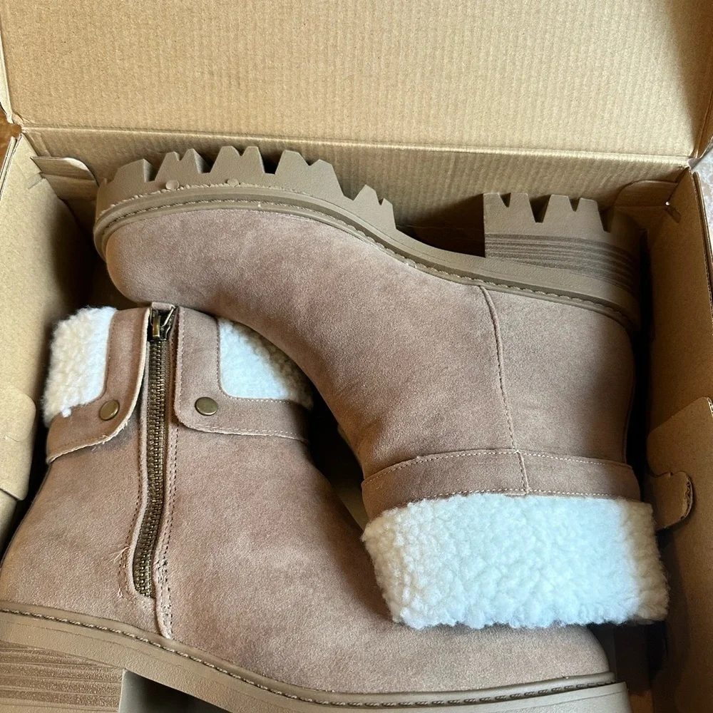 JustFab Tan Heeled Boots with Cream Fur Trim - Picture 1 of 13